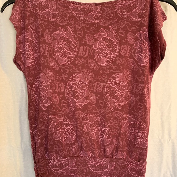 Pretty Gap top with slit sleeves - Picture 4 of 5